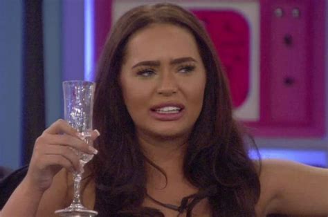 Big Brother babe Chanelle McCleary stuns with vagina teasing。